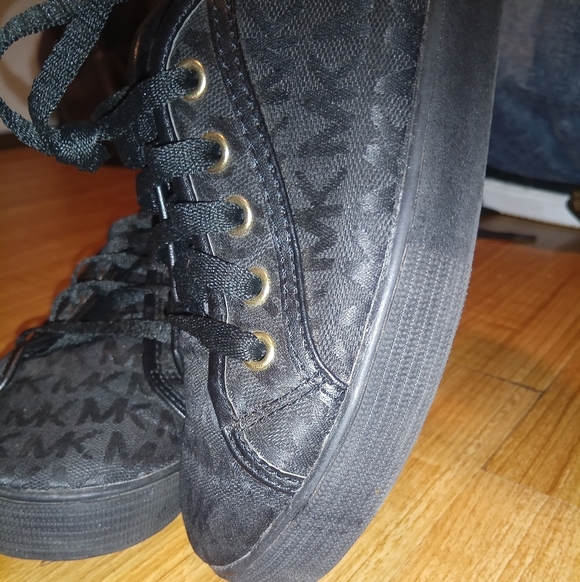 Michael Kors Rita 3 Black Monogram Sneakers Size 5 - Picture 6 of 12